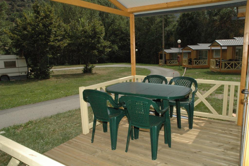 Frontera Bungalow Park Farga de Moles Buitenkant foto